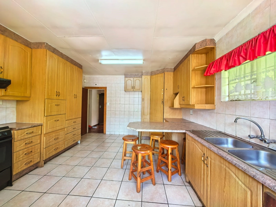 3 Bedroom Property for Sale in Roodia Free State